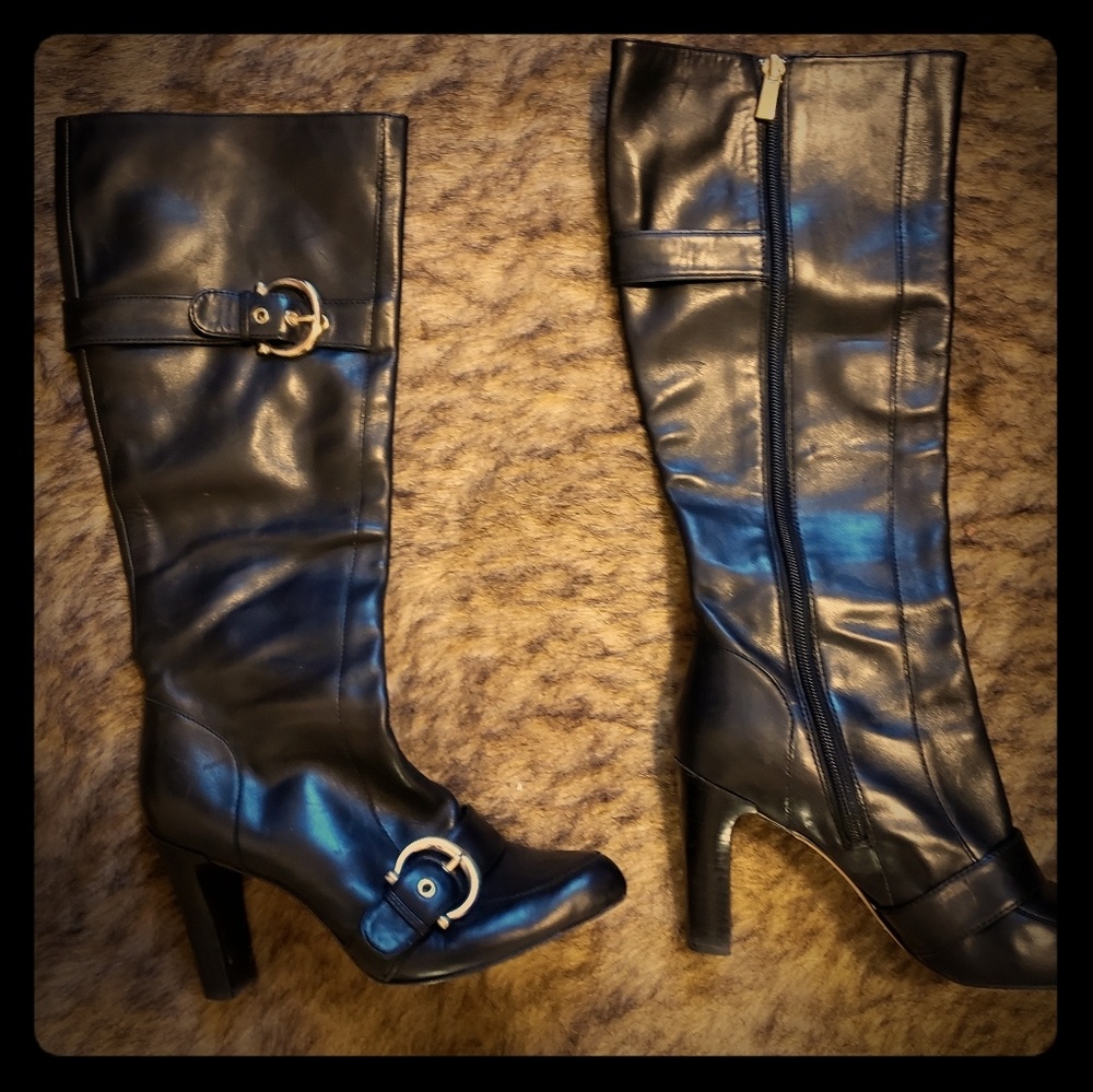 Btetchy leather boots